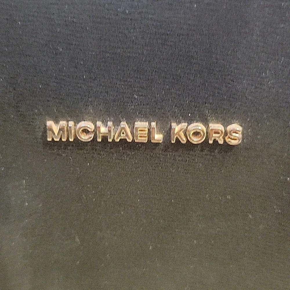 Large tote - Picture 2 of 4